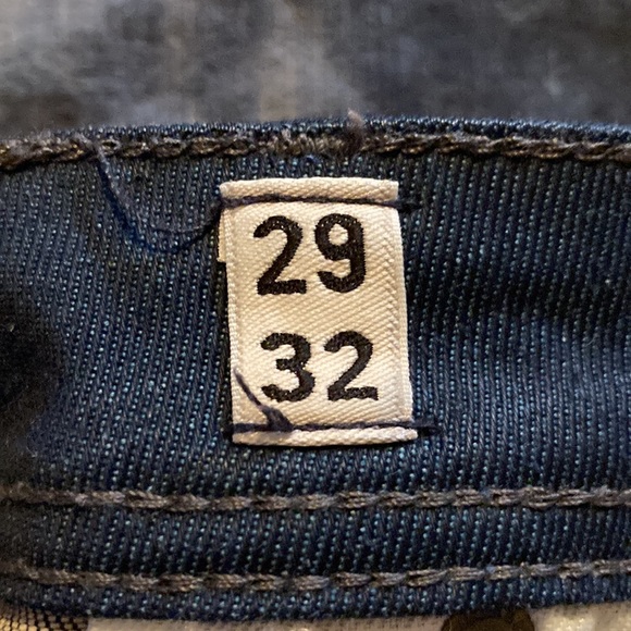 Boys slim fit jeans. Mens size 29.  32 inches long. - Picture 4 of 5